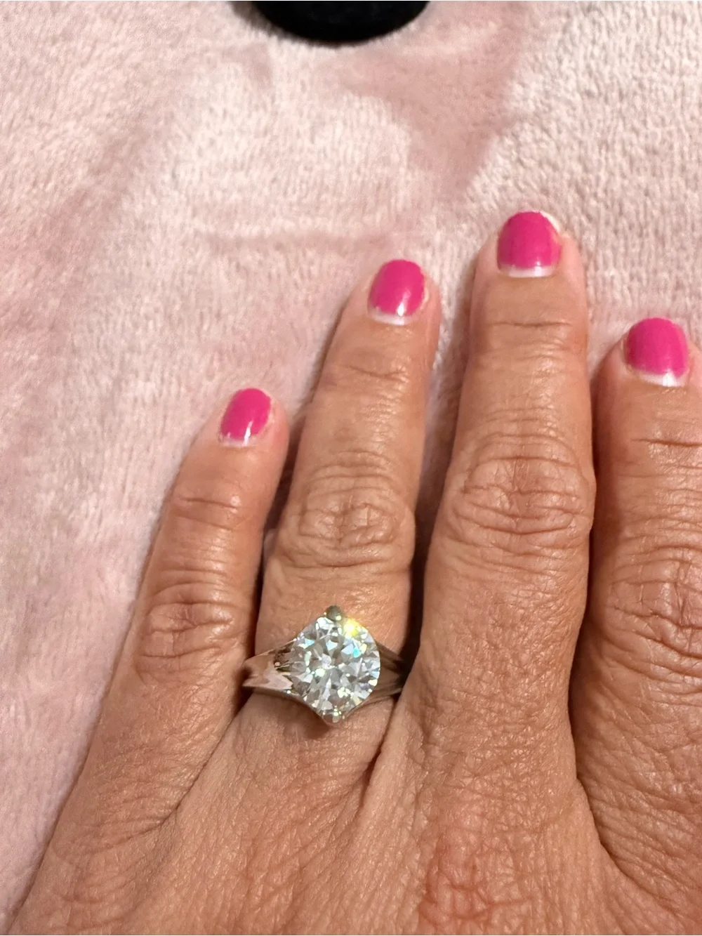 Bling/Solitaire Silver Rhinestone Women's Ring
/size 6 - Picture 5 of 8